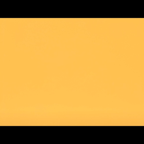 Meet your Posher, Christina - Picture 1 of 1